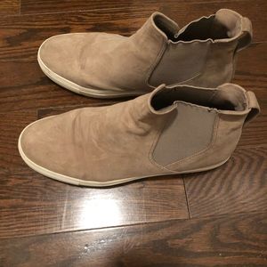 Vince Newlyn Suede High-top Slip on Sneaker